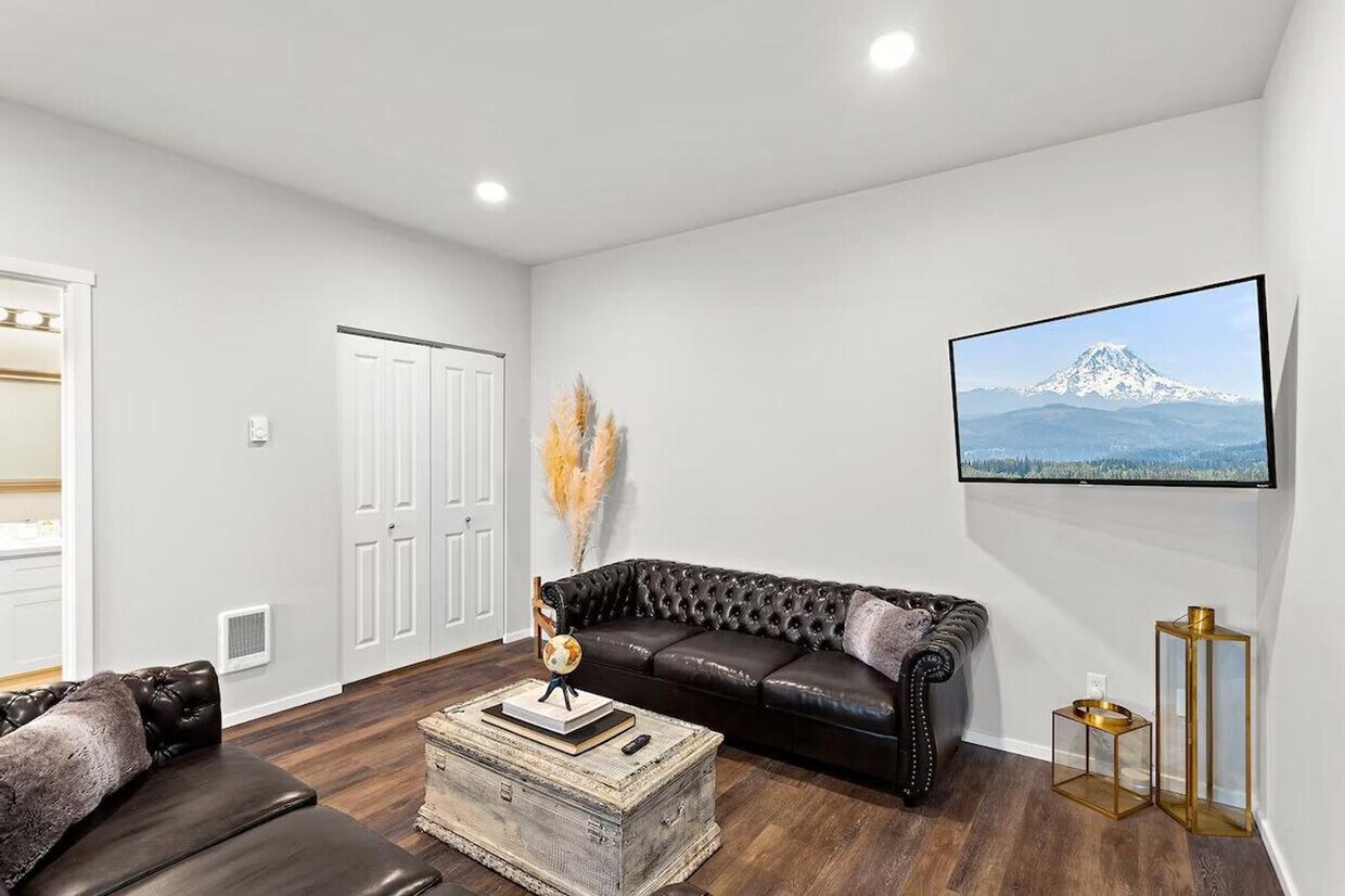 Foto principal - 624 E 32nd St