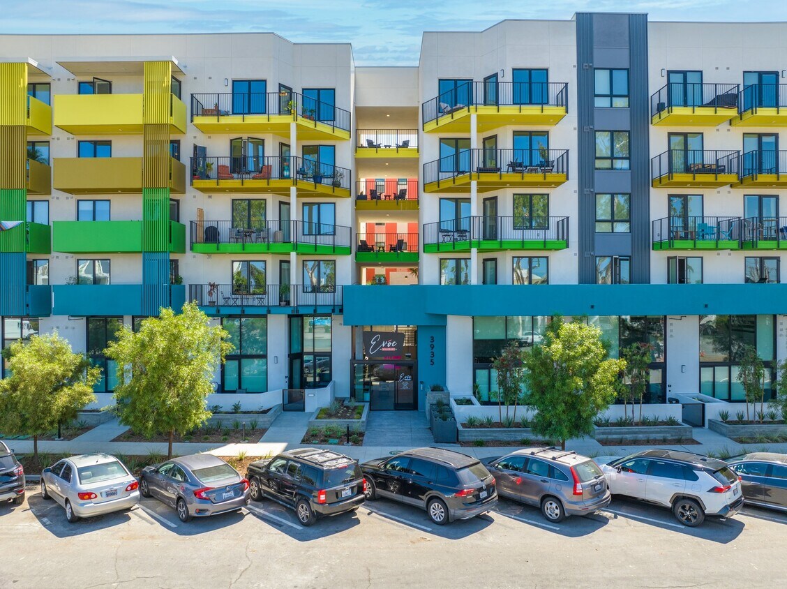 Evoc Hillcrest Apartments in San Diego, CA