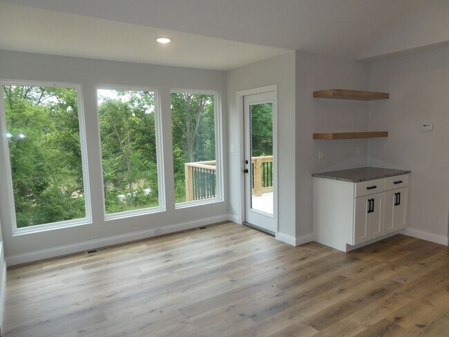 Foto del edificio - 3 Bedroom 2 Bathroom in South