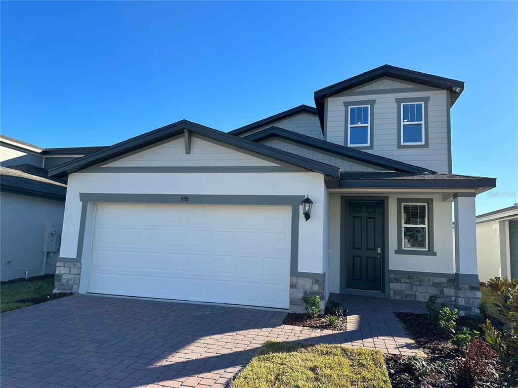 Foto principal - 850 Rivers Crossing St