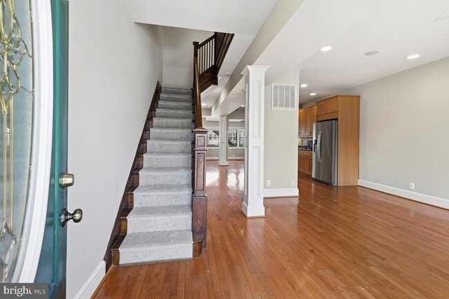 Foto del edificio - 249 11th St SE