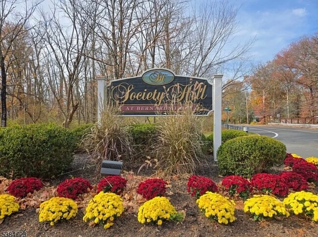 Building Photo - 127 Irving Pl