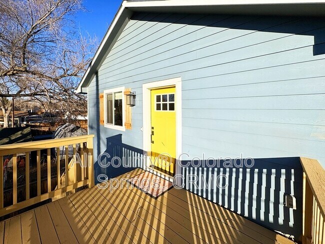 Foto del edificio - 824 S Logan Ave