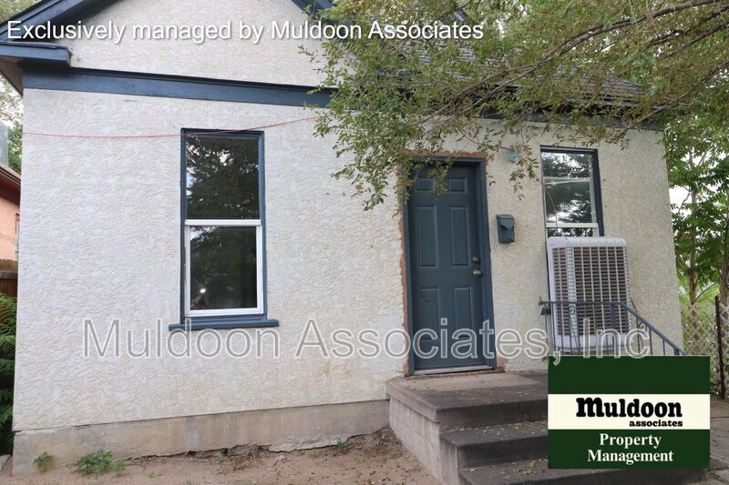 Foto principal - 1306 E 9th St