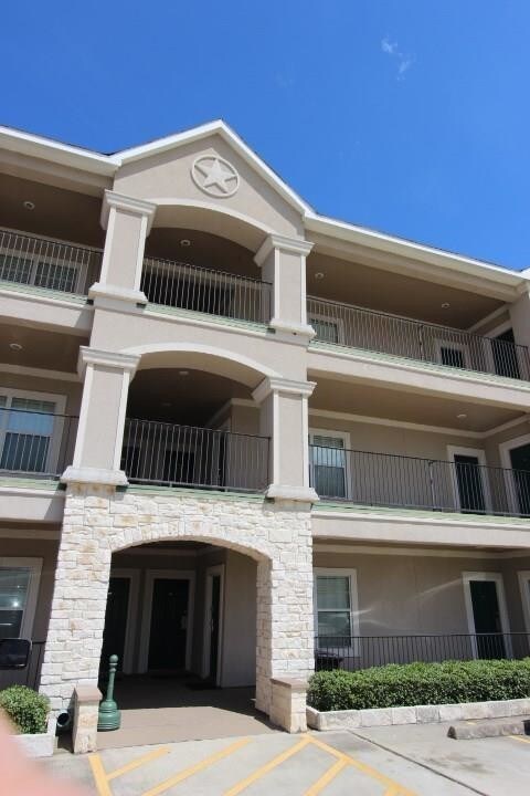Building Photo - 7039 Kingston Cove Ln