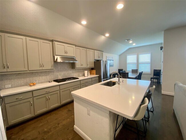 Building Photo - 1101 Olympic Ln