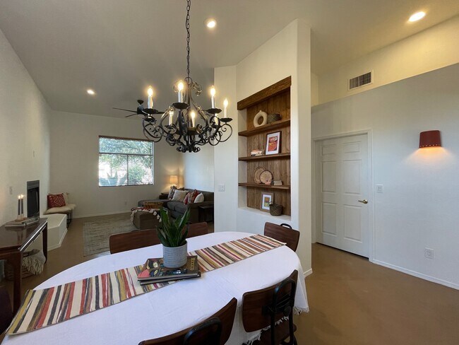 Photo - 2911 E Ave Portico House