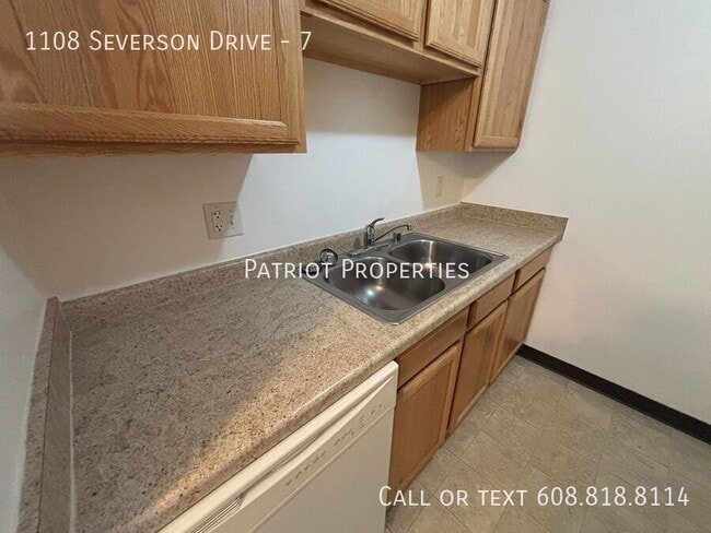 Building Photo - 1108 Severson Dr