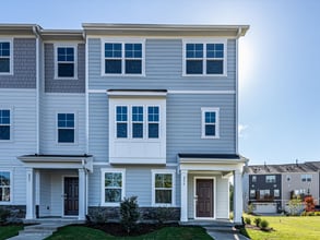 Building Photo - 235 Nahunta Dr