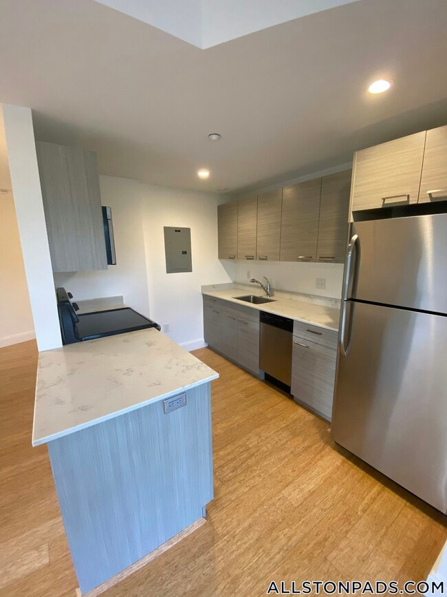 Building Photo - 40 Malvern St