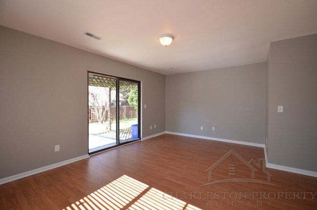 Building Photo - 4346 Great Oak Dr