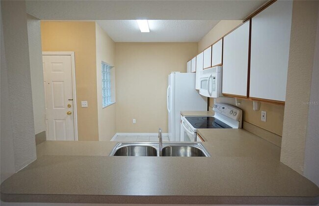Foto del edificio - 6009 Skydale Way