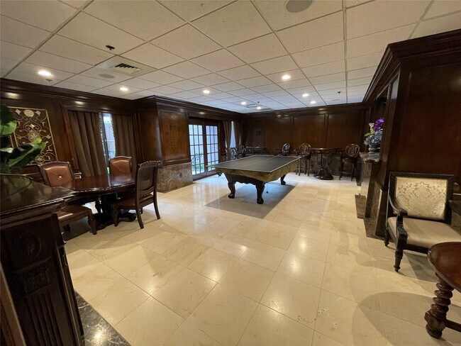 Foto del edificio - 3525 Sage Rd