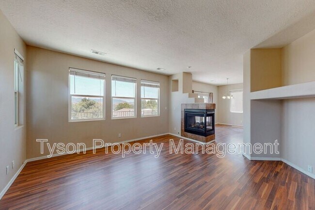 Building Photo - 10912 Dream Weaver NW
