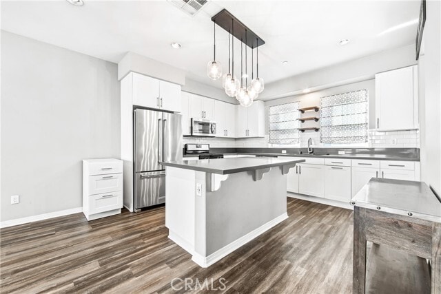 Building Photo - 6331 Pacific Wy