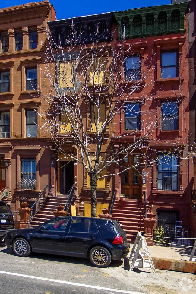 Building Photo - 145 W 126th St