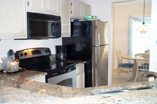 Foto del edificio - 757 Wiggins Lake Dr