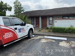 Building Photo - 620 SE 28th Pl