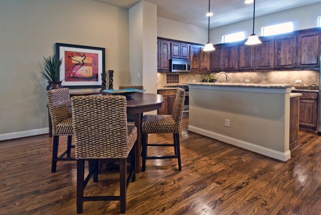 Cocina del apartamento - 7402-7409 Coronado Way