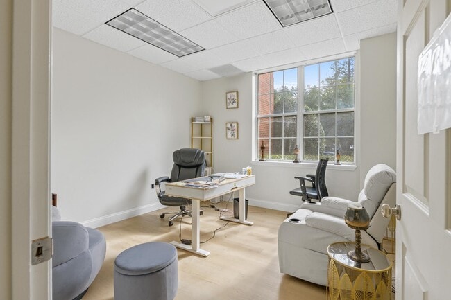 Building Photo - 3606 Maclay Blvd