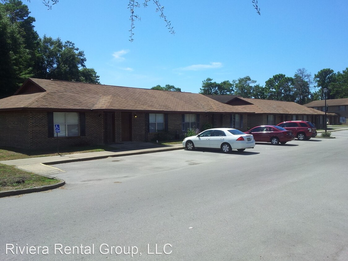 Foto principal - 4600 Range Rd