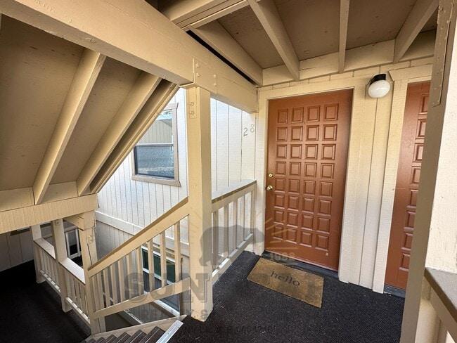 Building Photo - Cute One Bedroom! Will be Newly Painted!