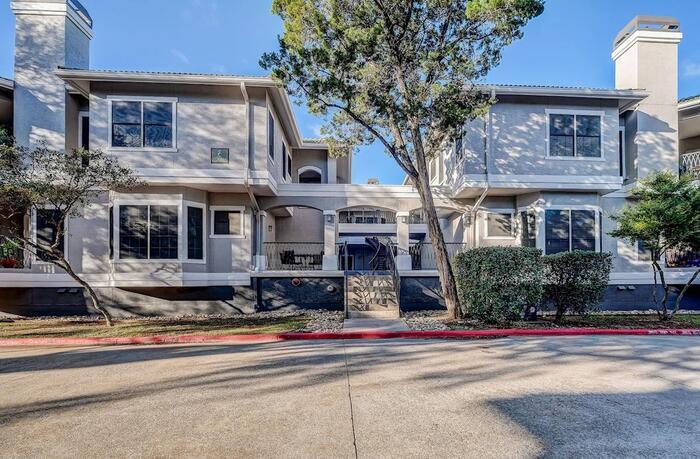 Foto principal - 7700 N Capital of Texas Hwy