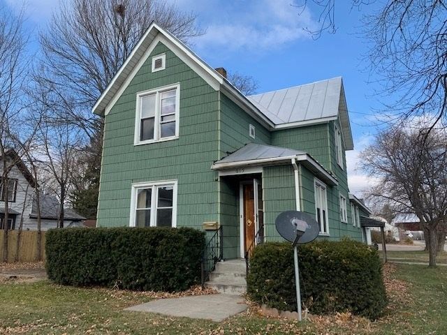 Primary Photo - 615 Mill St