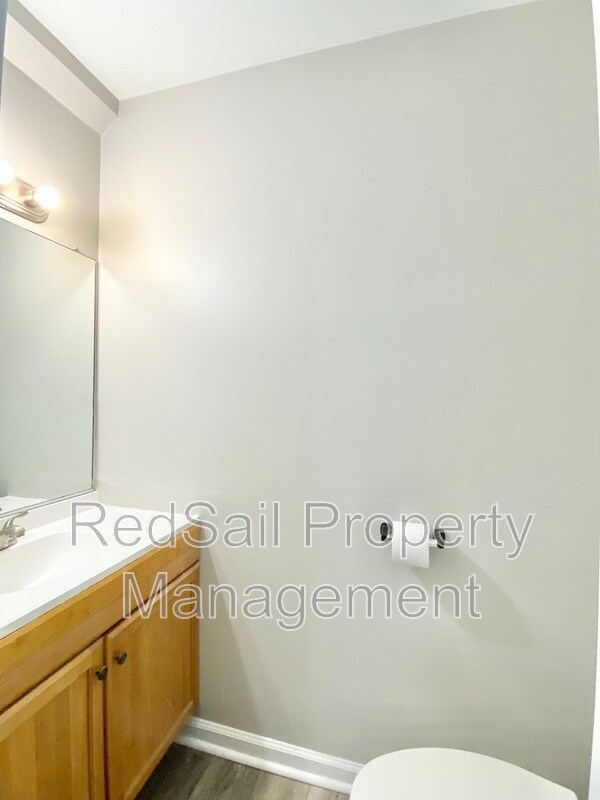 Building Photo - 5612 Picadilly Ln