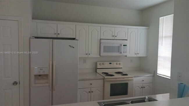 Foto del edificio - 6042 SW 19th Ct