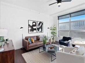 Building Photo - Metropolitan Flats