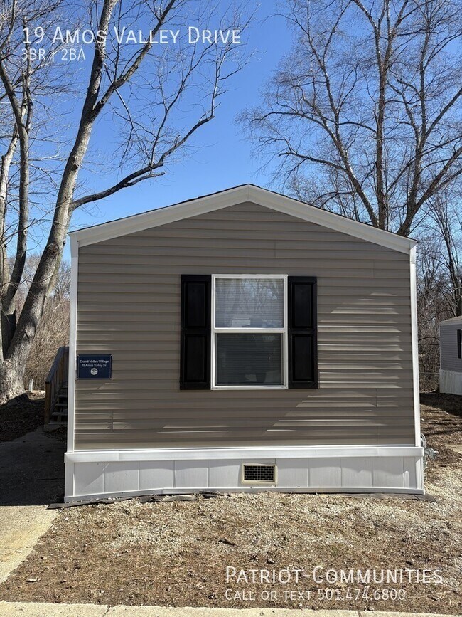Foto del edificio - 19 Amos Valley Dr
