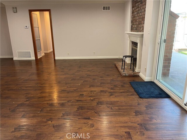 Foto del edificio - 6221 San Rafael Dr