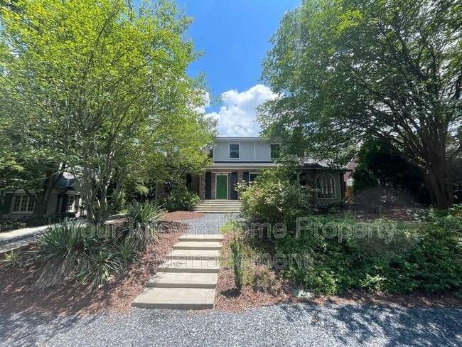 Building Photo - 2695 Sharondale Dr NE