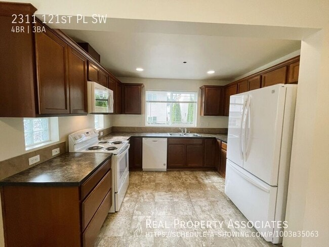 Building Photo - Single Family Home in South Everett, Mukliteo