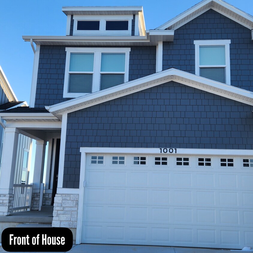 Foto principal - 1001 W Coral Charm Wy