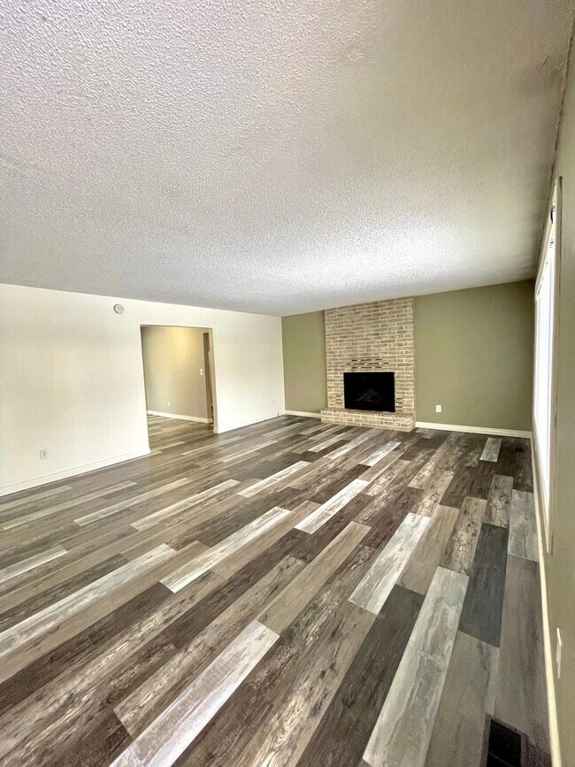 Foto del edificio - 3 Bedroom, 2 bath house