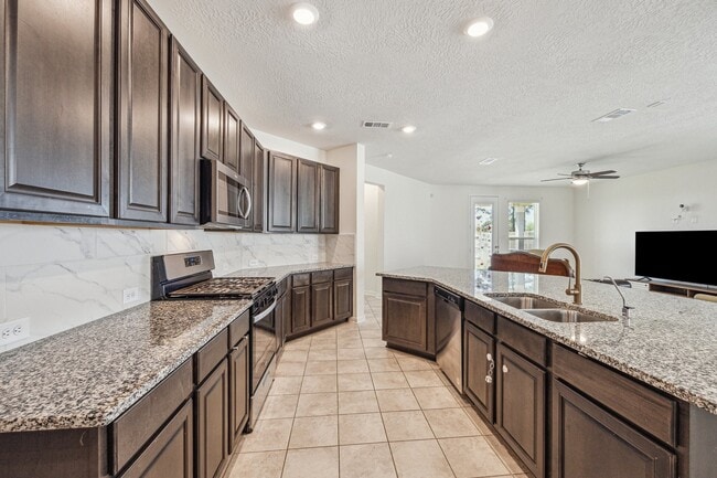 Foto del edificio - 25535 Cartington Ln