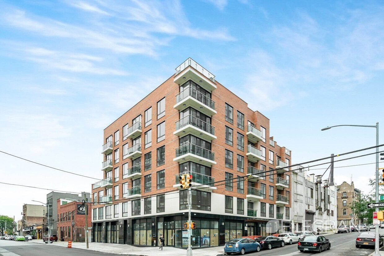 2301 41st Ave Unit APT 3G, Queens, NY 11101 Apartment for Rent in