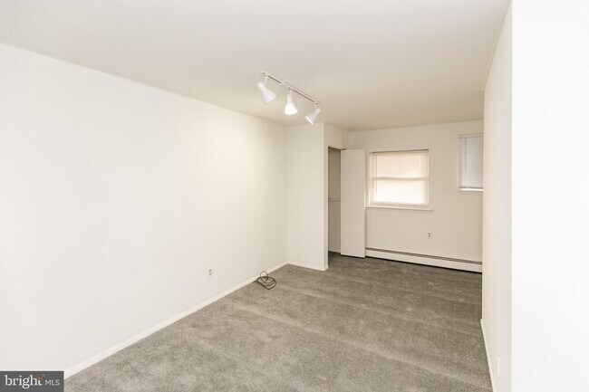 Foto del edificio - 310 N 32nd St