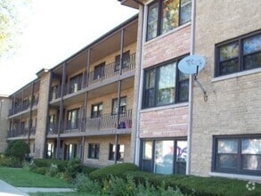 Building Photo - 4803 N Harlem Ave
