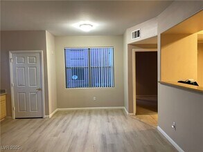 Building Photo - 8000 W Badura Ave