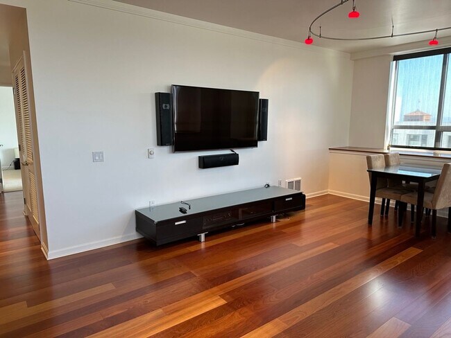 Foto del edificio - Epic REA - Fabulous BridgeView 2 BR/2 BA V...