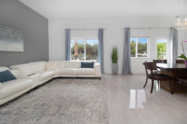 Foto del edificio - 2734 Treasure Cove Cir