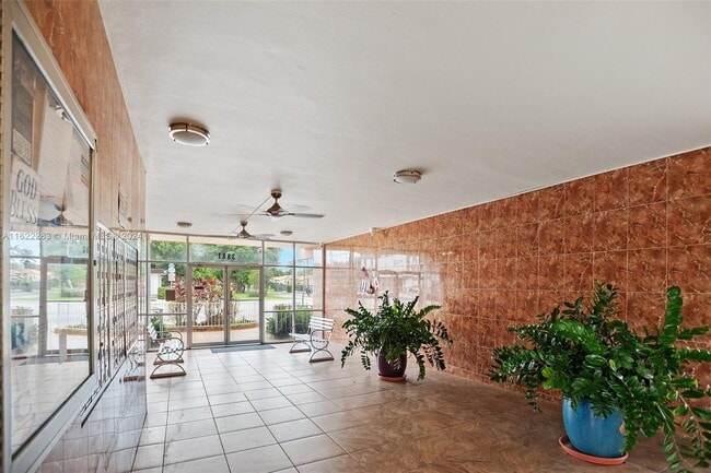 Building Photo - 3881 W Flagler St