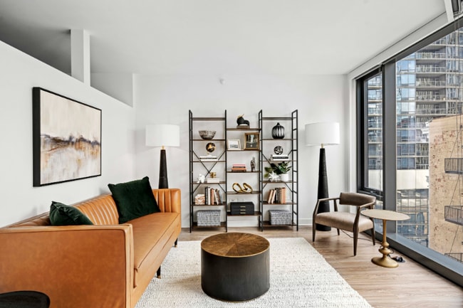 Photo - 1304 S Michigan Ave Apartment
