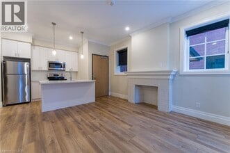 Building Photo - 100 Charlton Ave W