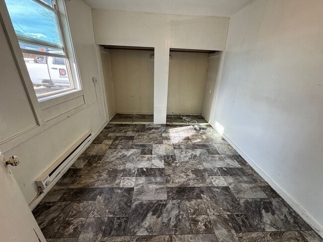 Building Photo - Private 2 Bed / 1 Bath Furnished Bungalow – Tucked Away & Move-In Ready – $1,300/Month