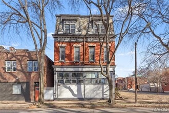 Building Photo - 2005 Lynch St