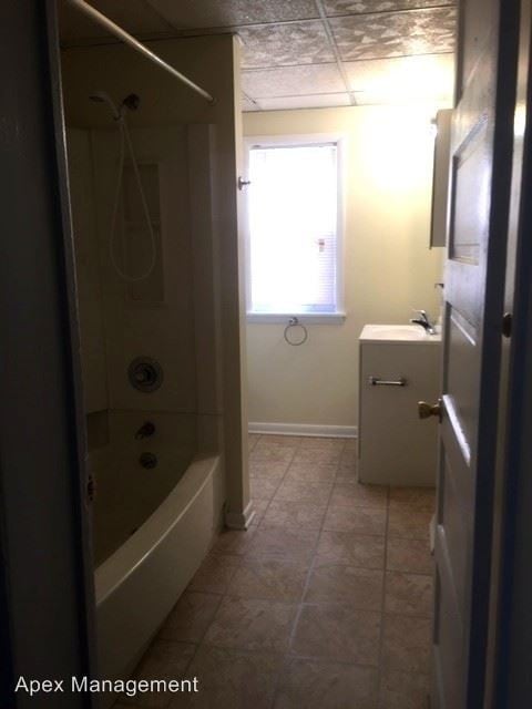 Building Photo - 3 br, 1 bath House - 509 ONTARIO ST.